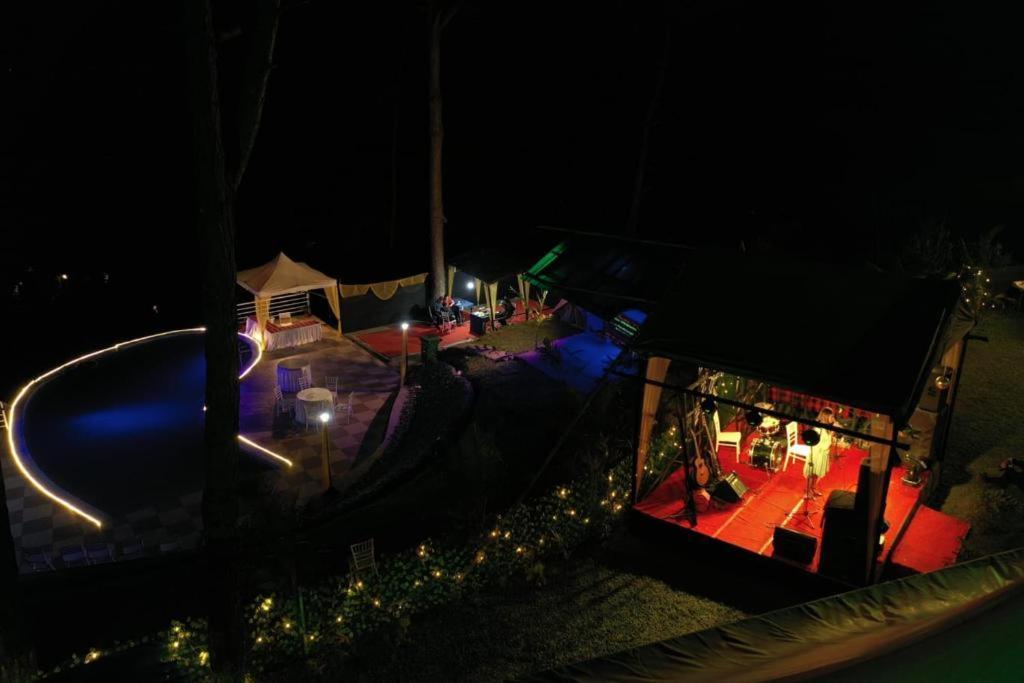 Mawlyngkhung Odyssey Stays Umbir, Umiam Lake מראה חיצוני תמונה